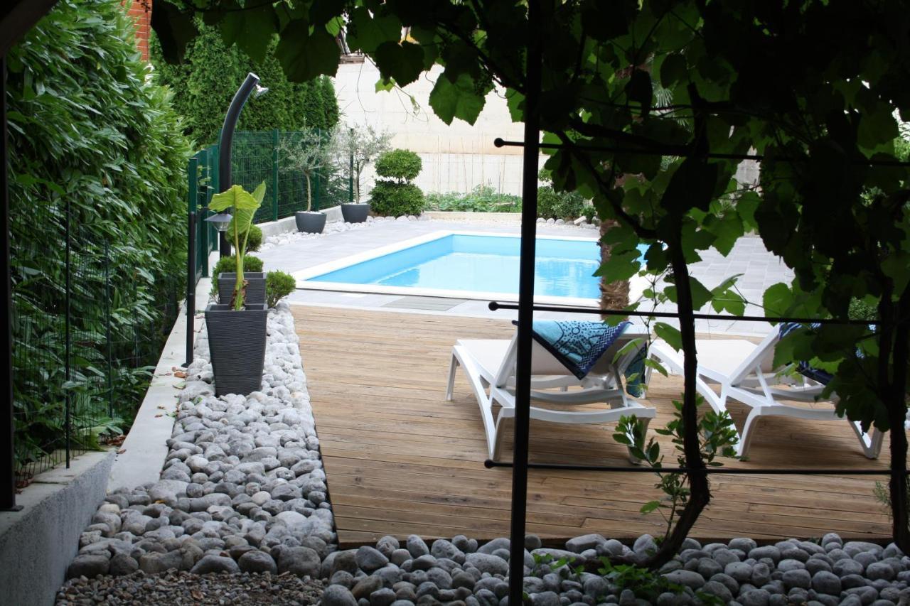 Lux Villa Fiume Esterno foto